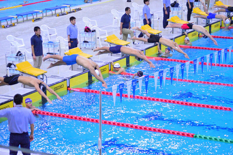 飛び込みの様子